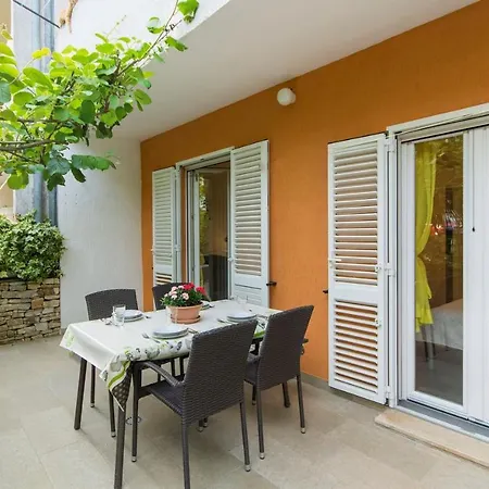 Guest house Majic 3*